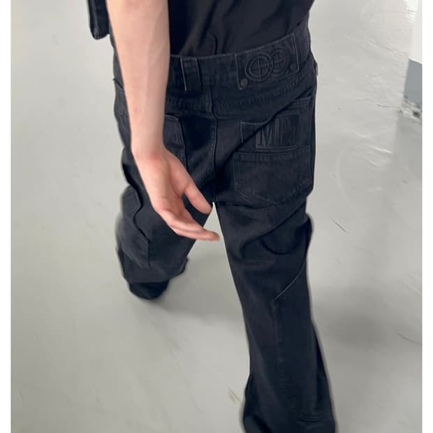 MPa CALF POCKET PANTS