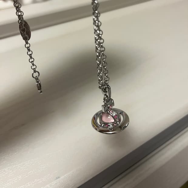 비비안웨스트우드 핑크 orb 목걸이