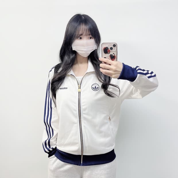 아디다스 파이어버드 배지 트랙탑 져지 클라우드 화이트