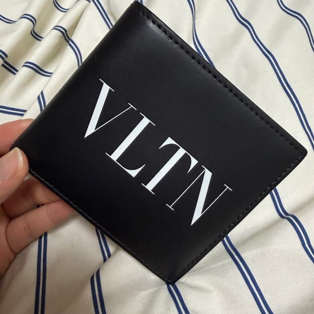 발렌티노 반지갑