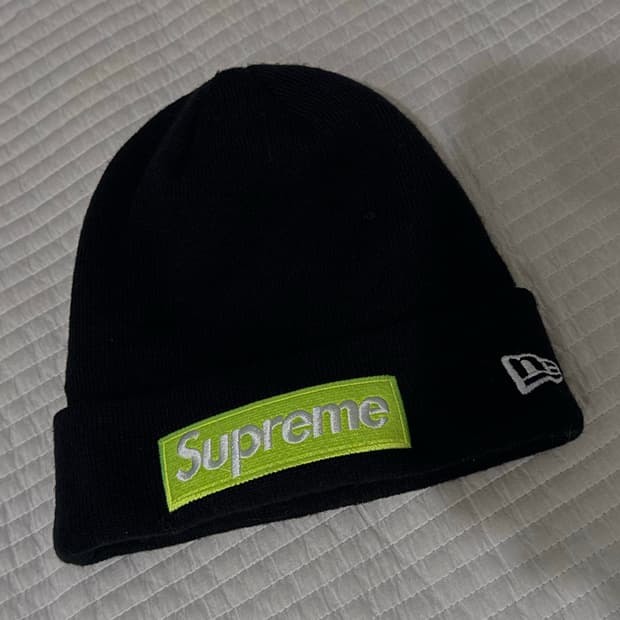 Supreme x New Era 비니