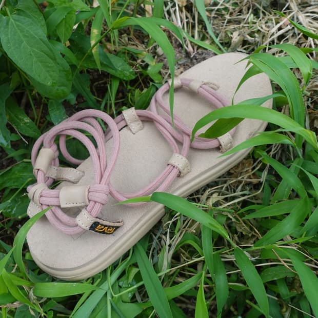 TEVA voya infinity sandals