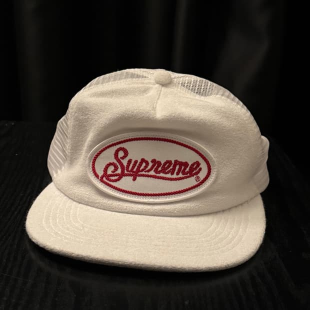 Supreme 모자 화이트