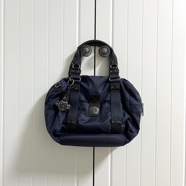 shoulder bag