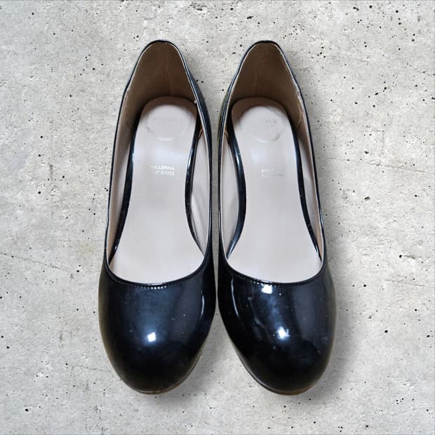 비에프솔 에나멜 플랫 슈즈 (240)