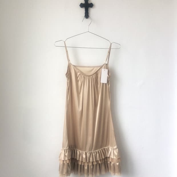 Frill layered slip onepiece
