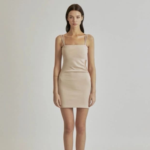 쓰리타임즈 비너스홀 원피스