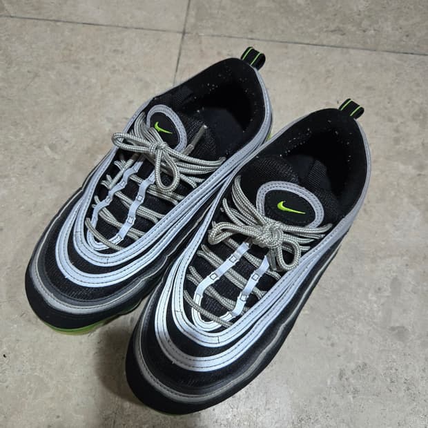 베이퍼맥스 97 블랙볼트 260