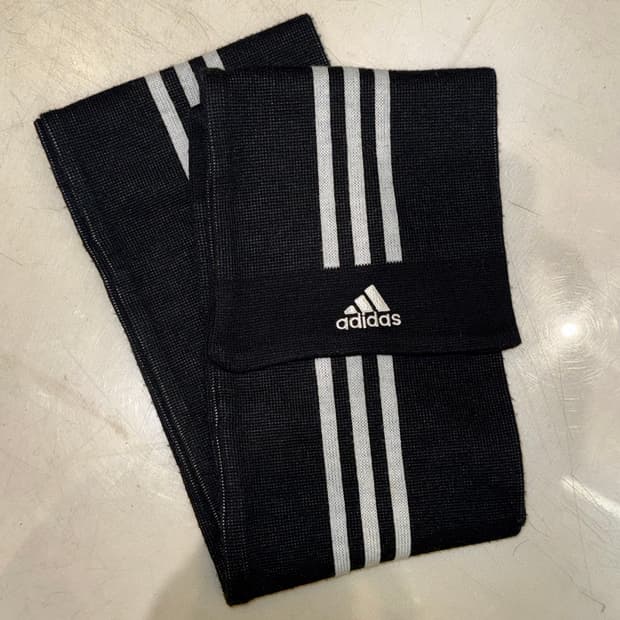 아디다스 삼선 니트 머플러