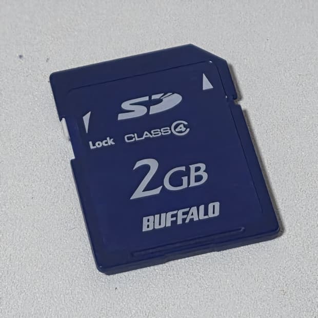 버팔로 2GB 1세대 SD카드(빈티지디카사용가능)