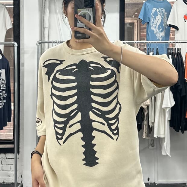 밴슨 레더 써멀 본 베이지 티셔츠