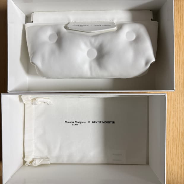 젠틀몬스터 메종마르지엘라 케이스