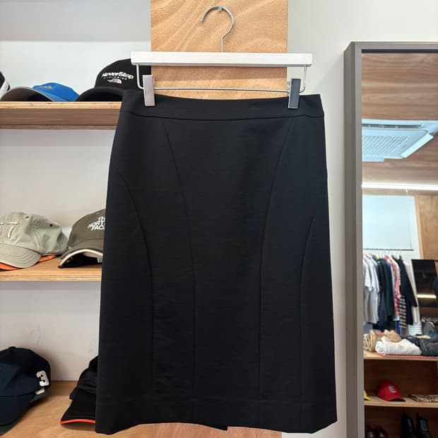 DKNY PATTERN SKIRT