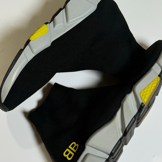 발렌시아가 스피드러너 BB로고 블랙 옐로우