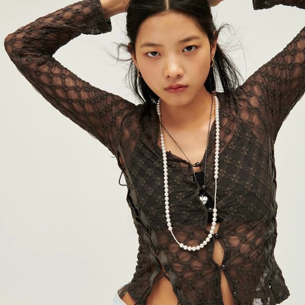 플리즈프로젝트 레이스업 시스루 블라우스 챠콜