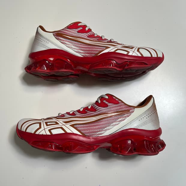 아식스 x 키코 레비트랙 캔디애플레드