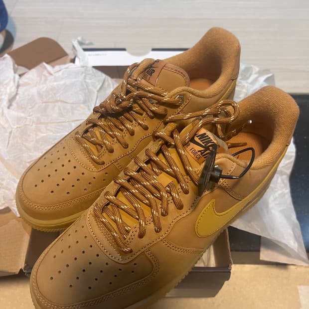 나이키 에어포스1 '07 WB 된장포스 260사이즈