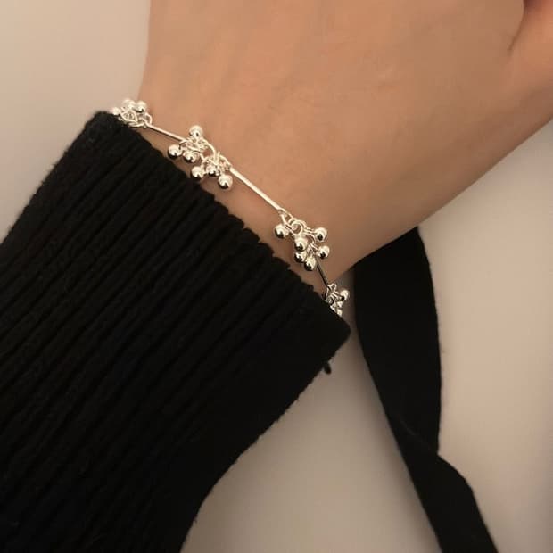 Silver Node Bracelet  (925 silver)