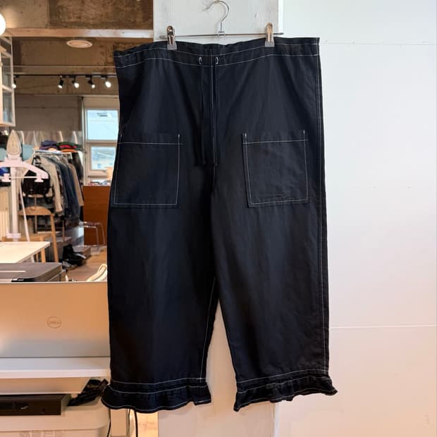 꼼데가르송 타오 AD2021 블랙 스티치 크롭 팬츠