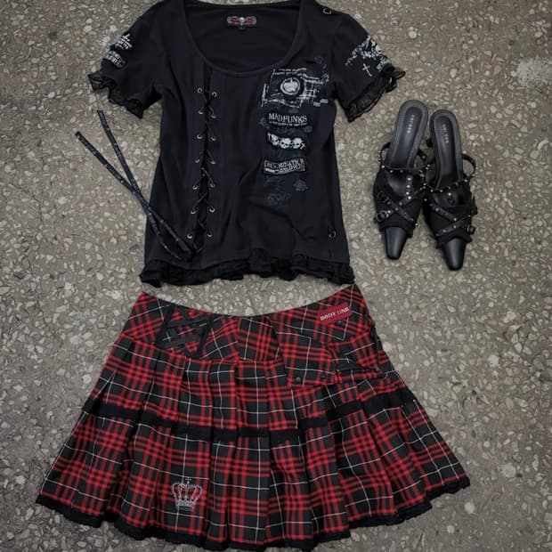 MAD PUNKS Rope Detail Top