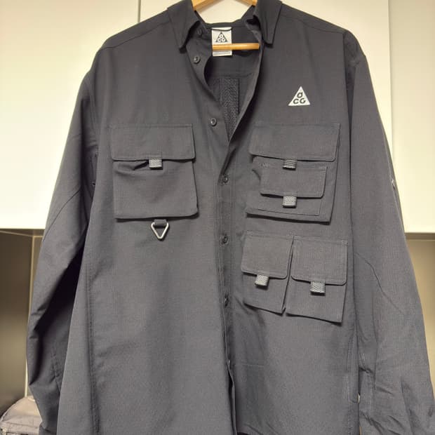 나이키 ACG 드라이핏 UV 디베스테이션 트레일셔츠 블랙 서밋 화이트