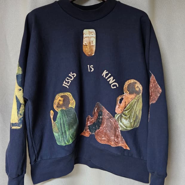 Yeezy(칸예웨스트) Jesus is King 모크넥 네이비 맨투맨