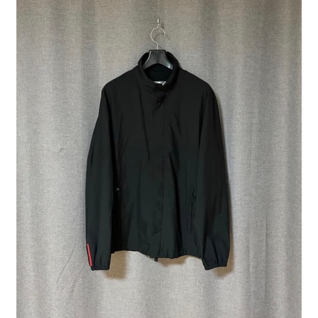 프라다 스포츠 하이넥 집업