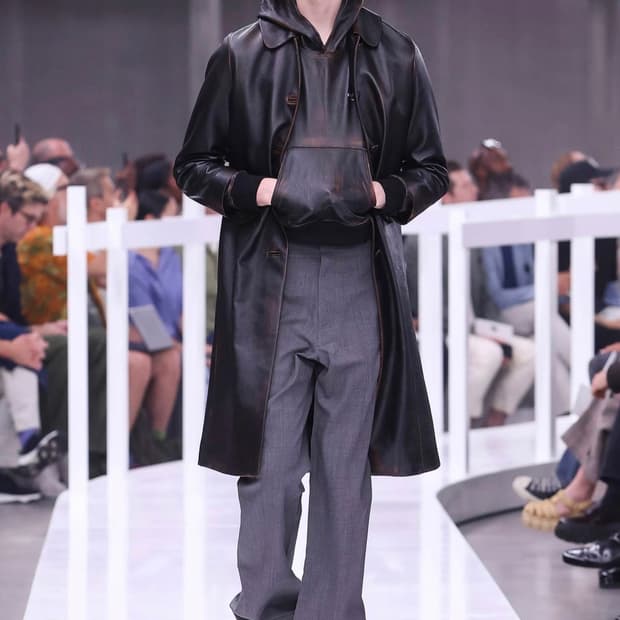 프라다 25SS 테크니컬 울 팬츠 48