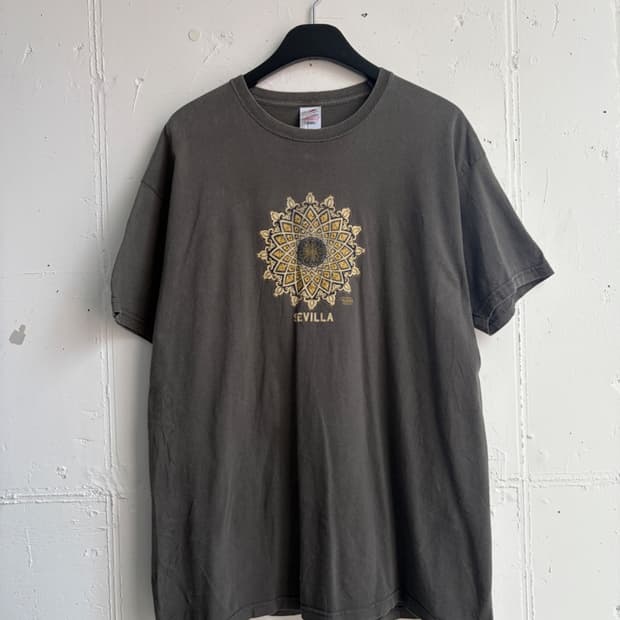 FRUIT OF THE LOOM t-shirt