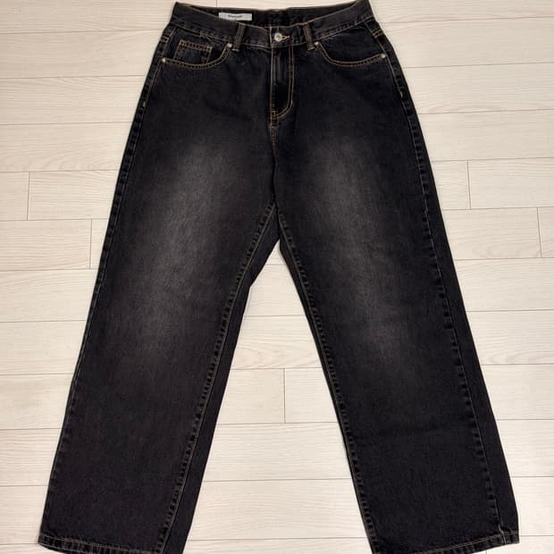 에잇세컨즈 흑청 데님 와이드 일자 팬츠(78)