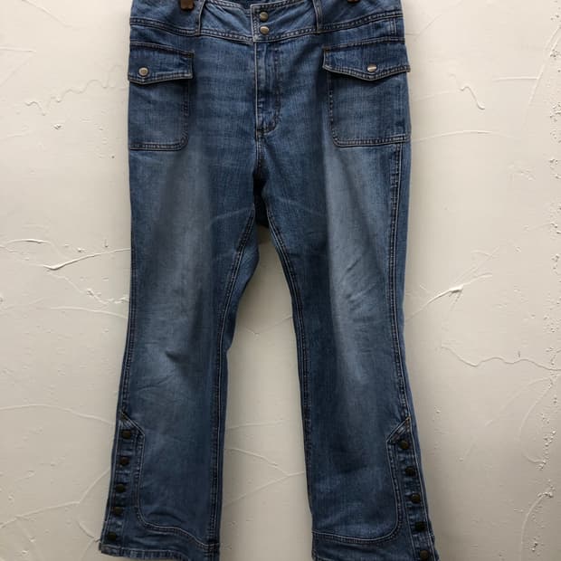 livre claire 세미 부츠컷 데님 팬츠