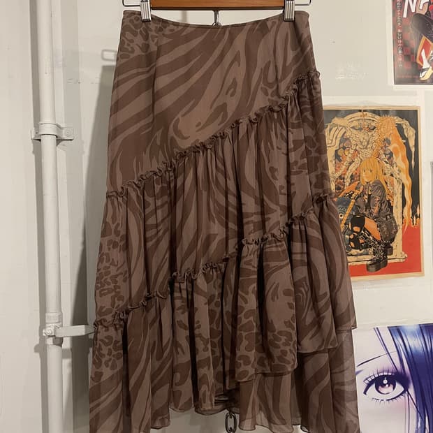 레오파드 패턴 사선 브라운 스커트