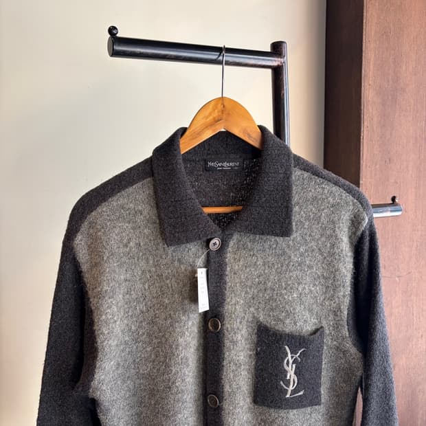 15451 - 입생로랑 모헤어 빅로고 가디건 (울 100%)