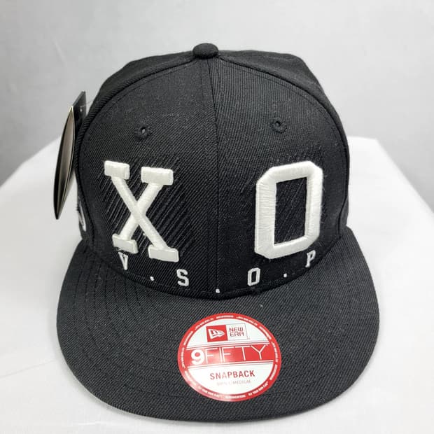 뉴에라 9FIFTY 스냅백 블랙 XO 제이플로우