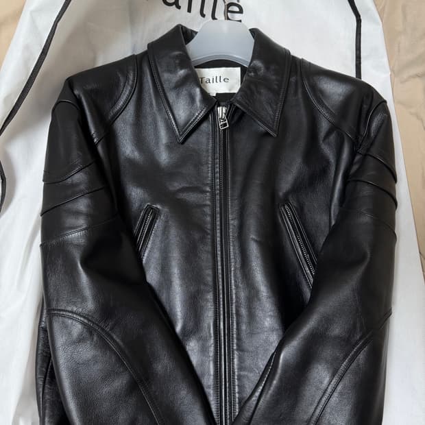 타일레 레더 자켓 판매합니다
