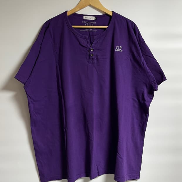 CP컴퍼니 오버핏 퍼플 헨리넥 반팔 티셔츠 3XL