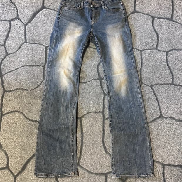 로우라이즈 부츠컷 스판 데님