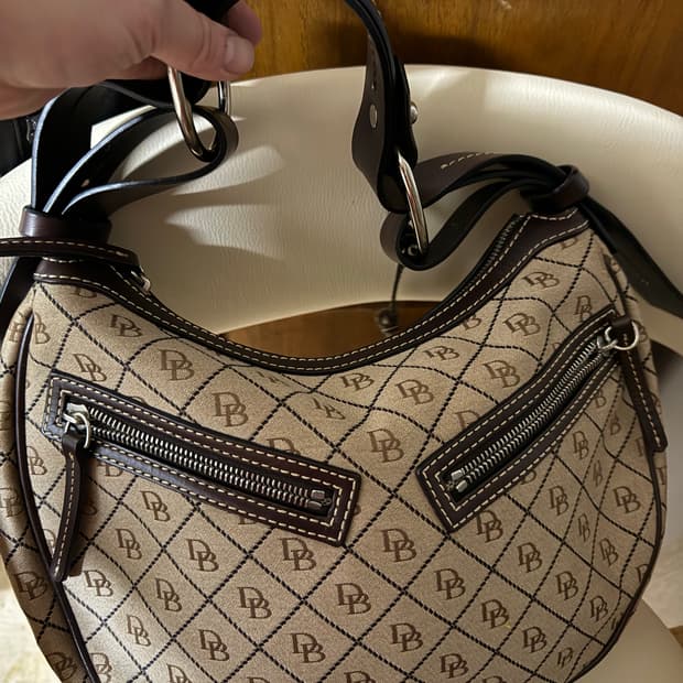 두니앤정품가방거의새거