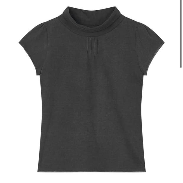 구해요 HALF-NECK PINTUCK SHORT SLEEVE 