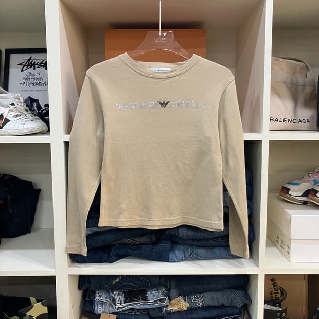 엠포리오 아르마니 로고 베이지 롱슬리브 L