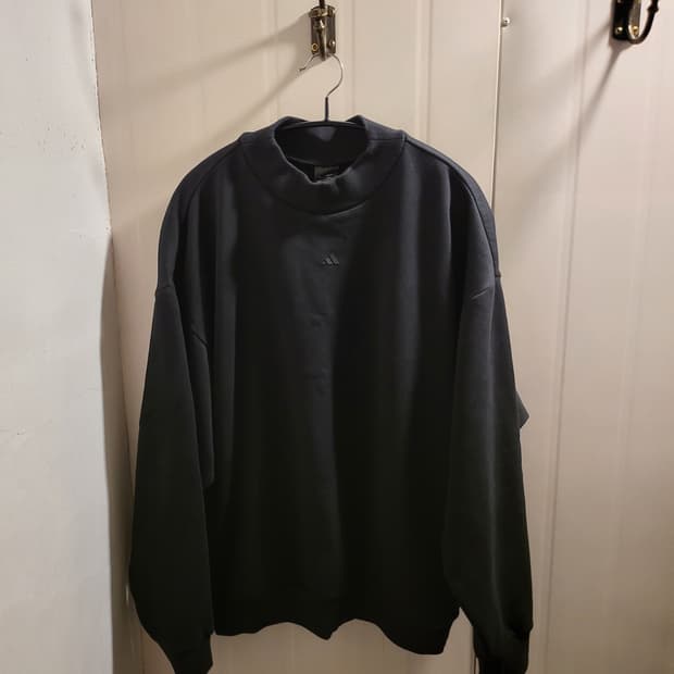 아디다스 바스켓볼 맨투맨