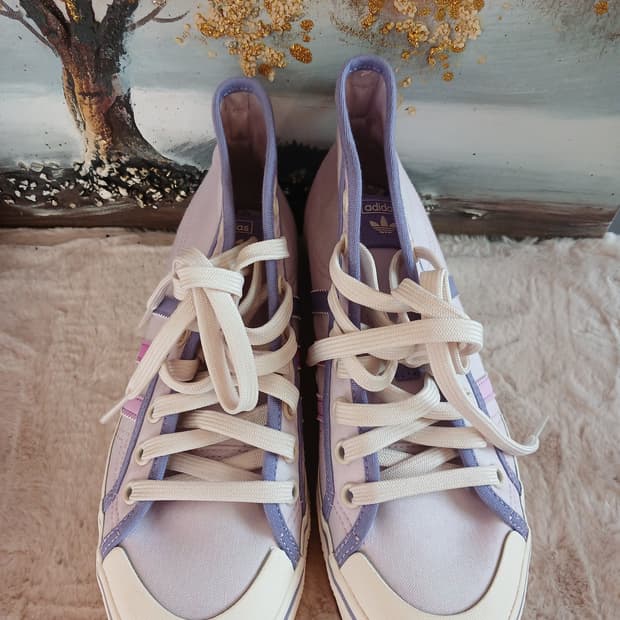 아디다스 정품 여성 하이탑 스니커즈 235 사이즈 (뒷면 높이 14)