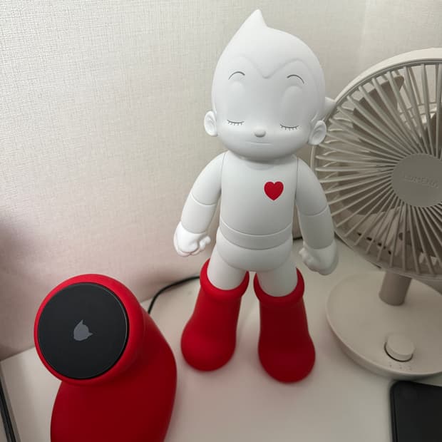 잇섭 아톰 피규어, 충전기 세트