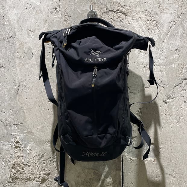 아크테릭스 블랙 미우라 20 백팩