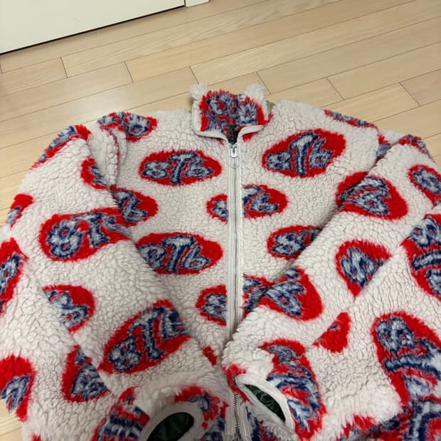 캐피탈 보아 후리스