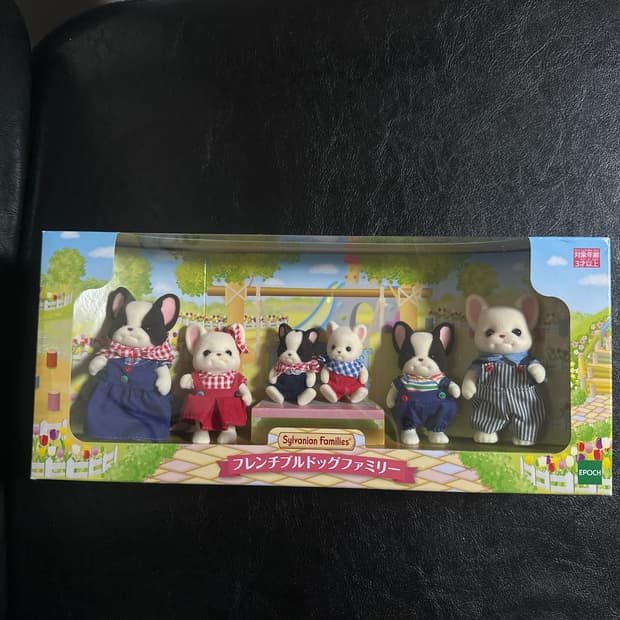 실바니안 프렌치 불독 가족