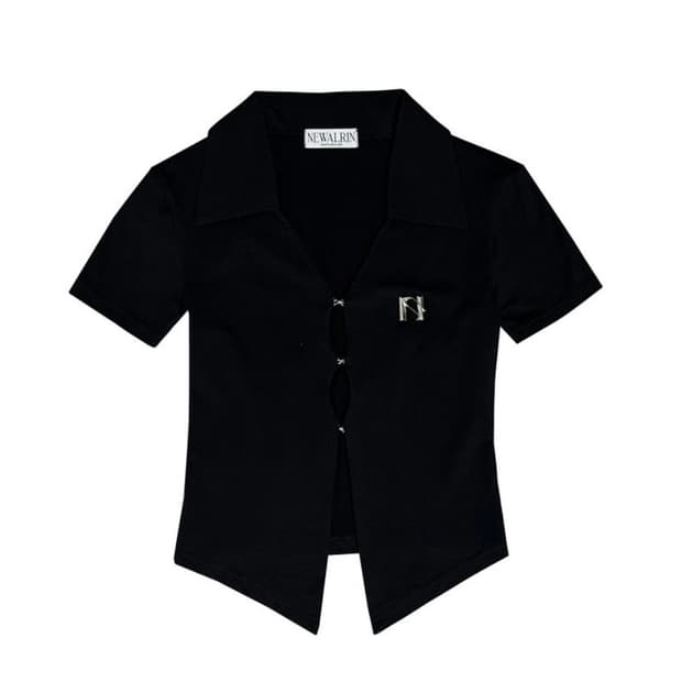 뉴얼린 엠블럼 반팔 셔츠탑 블랙