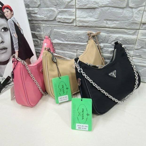 프라다 리에디션 2005 리나일론 백