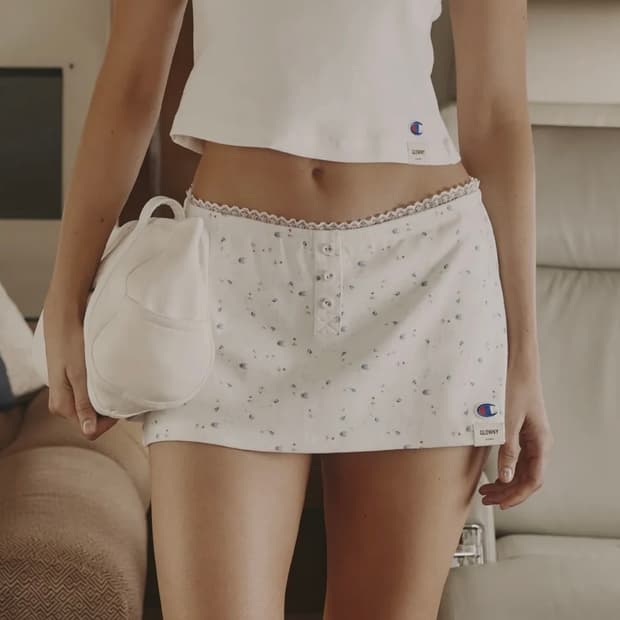 [당일배송/M] 챔피온 X 글로니 미니 스커트 White