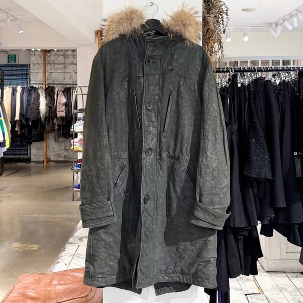 드로메 카키 레더 퍼 버튼 후드 코트